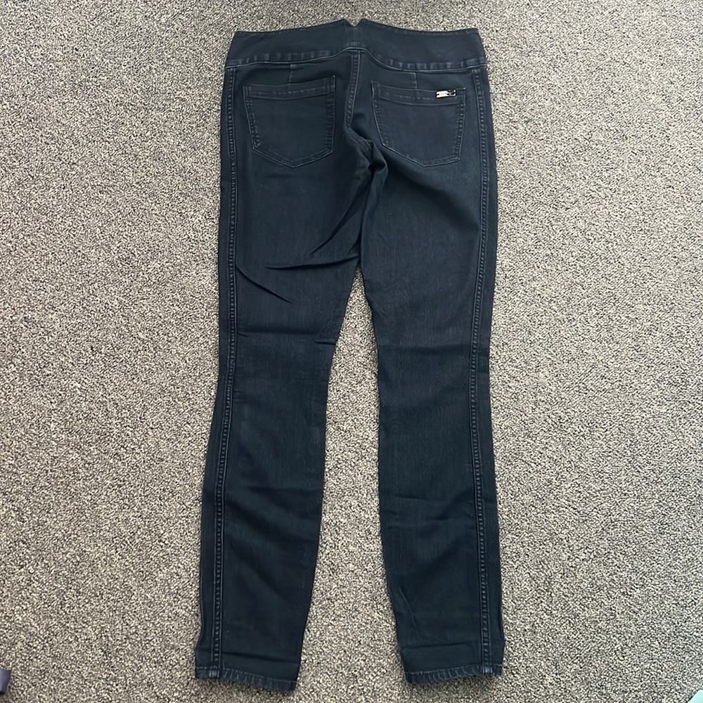 Jeans - Picture 2 of 8